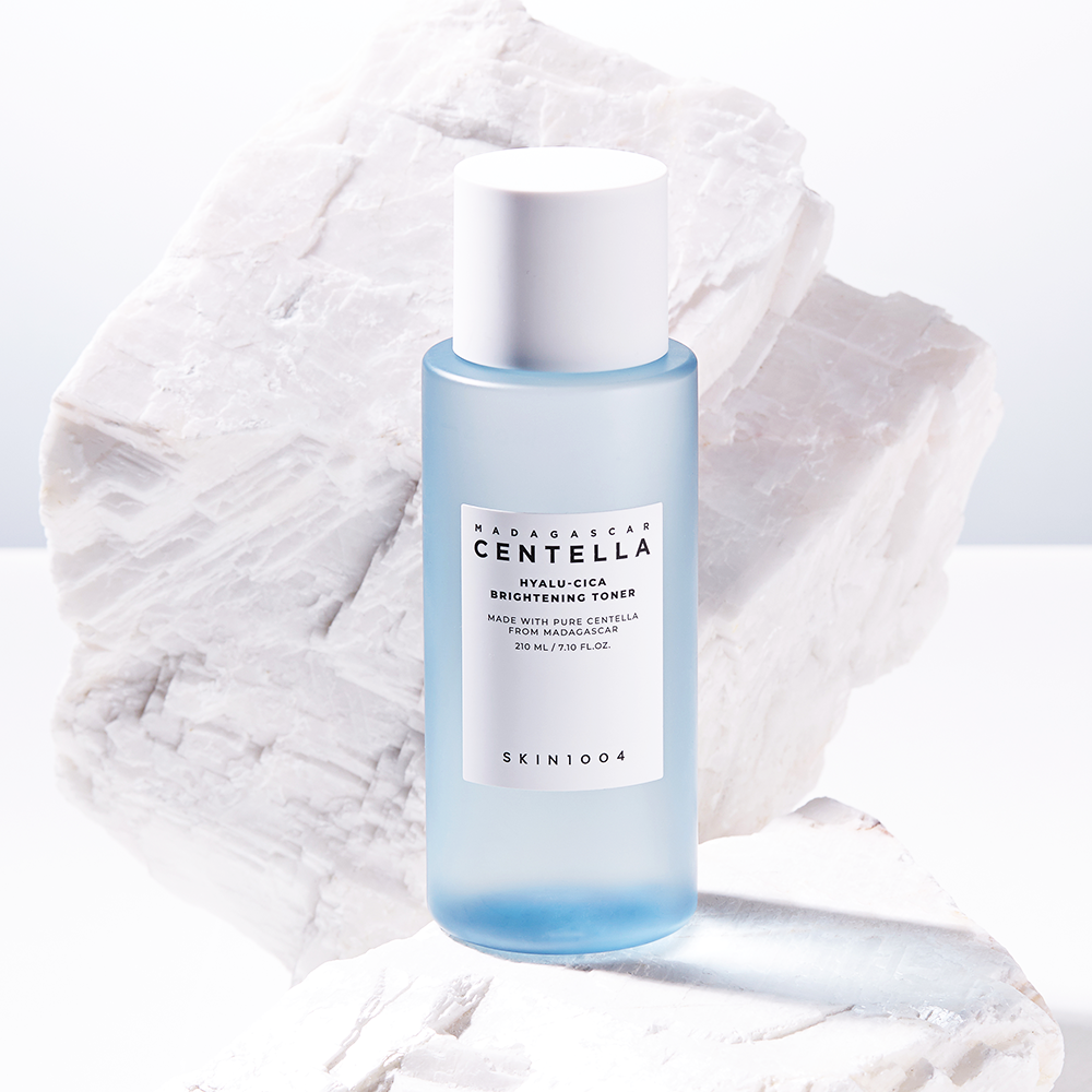 SKIN 1004 - Madagascar Centella Hyalu-Cica Brightening Toner 210mL